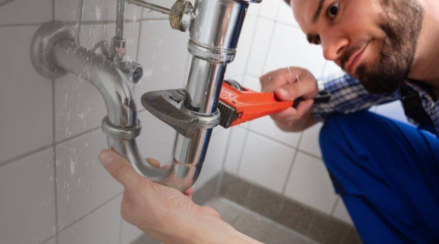 Local annual plumbing maintenance in Reydon, OK